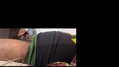 famethediscjock_1 online show from May 7, 2026, 2:06 am