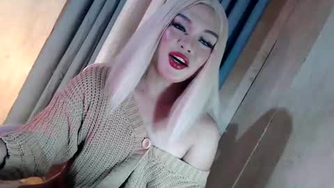DANIELLA - DONT FORGET TO GIVE ME A THUMBSU UP online show from May 22, 2026, 10:37 pm