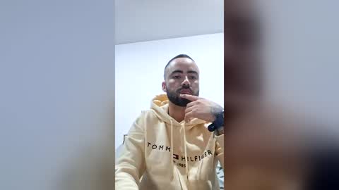 Snapshot of federico_ojitosverdes chatting on June 15, 2026, 7:10 am Federico Ofarrel online show from June 15, 2026, 7:10 am