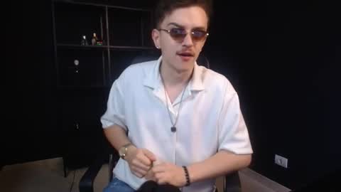 FelixStark online show from June 15, 2026, 4:47 am