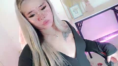 Snapshot of filipina_slutty69xxx chatting on July 24, 2026, 5:55 pm Angela DONT FORGET TO FOLLOW AND GIVE ME APPRECIATION online show from July 24, 2026, 5:55 pm