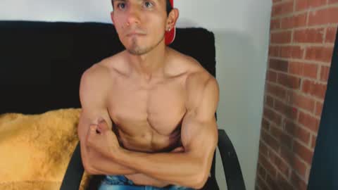fitnescalientes online show from February 19, 2025, 2:44 am