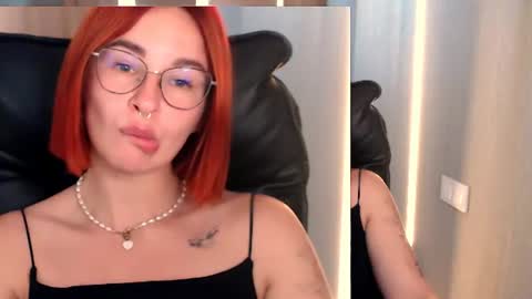 flamevixen online show from July 31, 2026, 5:18 am