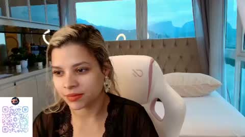 Snapshot of florence_ford chatting on June 14, 2026, 11:01 am Florence Ford online show from June 14, 2026, 11:01 am