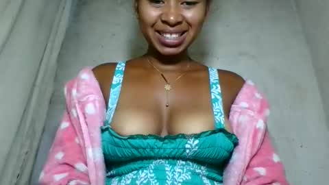 florencia011 online show from May 31, 2026, 5:09 pm