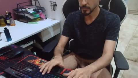 Snapshot of flowthefun chatting on July 3, 2026, 12:28 am flowthefun online show from July 3, 2026, 12:28 am