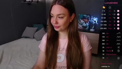 Julia online show from June 15, 2026, 7:10 am