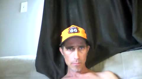 Snapshot of fouraide42 chatting on June 4, 2026, 10:16 pm fouraide42 online show from June 4, 2026, 10:16 pm
