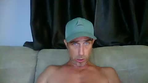 Snapshot of fouraide42 chatting on August 8, 2026, 3:41 am fouraide42 online show from August 8, 2026, 3:41 am