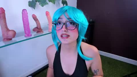Snapshot of foxy_aleja chatting on May 16, 2026, 6:07 pm foxy_aleja online show from May 16, 2026, 6:07 pm