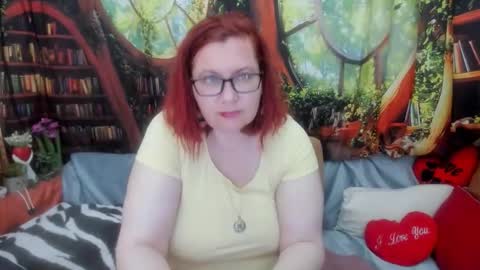 Snapshot of foxydesiree chatting on May 31, 2026, 8:32 pm foxydesiree online show from May 31, 2026, 8:32 pm