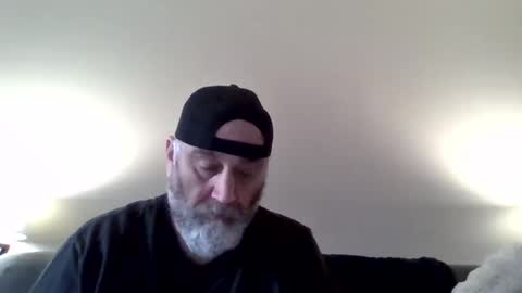 foxyfang online show from April 3, 2026, 1:31 pm