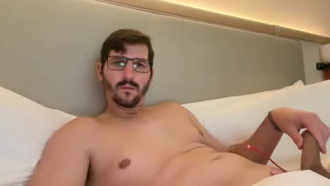 Snapshot of fp004 chatting on October 14, 2025, 1:50 am fp004 online show from October 14, 2025, 1:50 am