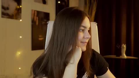 Francesca online show from June 19, 2026, 12:53 pm