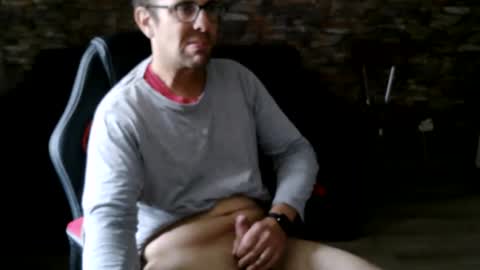 franck143544 online show from June 3, 2026, 2:08 pm