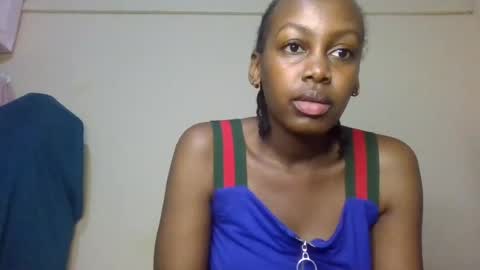 Snapshot of freaky_beauty chatting on July 15, 2026, 6:46 pm freaky_beauty online show from July 15, 2026, 6:46 pm