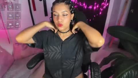 Snapshot of freaky_lia chatting on June 19, 2026, 11:52 pm Lia Gomez online show from June 19, 2026, 11:52 pm