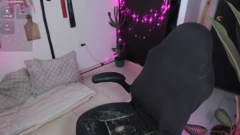 Snapshot of freaky_lia chatting on July 20, 2026, 11:07 pm Lia Gomez online show from July 20, 2026, 11:07 pm