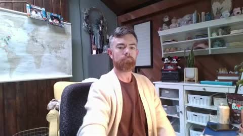 Freddy online show from May 8, 2026, 7:19 pm