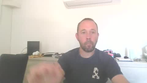 fredodu41 online show from June 19, 2026, 12:20 pm