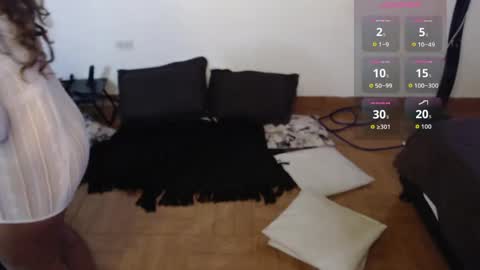 Snapshot of freyarouge chatting on June 6, 2026, 2:11 pm freyarouge online show from June 6, 2026, 2:11 pm