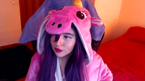 Kate 3 online show from July 5, 2026, 7:32 pm
