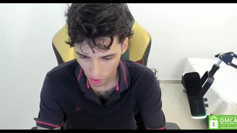 Snapshot of gendo_05 chatting on June 4, 2026, 1:22 am GENDO online show from June 4, 2026, 1:22 am