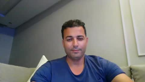 genteldevil online show from June 25, 2026, 12:43 am