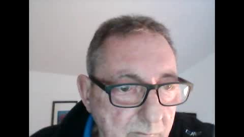georg1412 online show from October 28, 2025, 2:42 pm