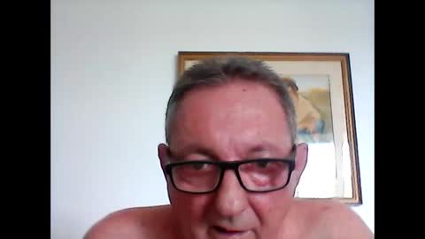 georg1412 online show from May 26, 2026, 1:18 pm