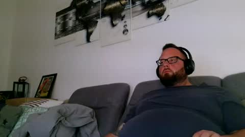 Phil online show from July 4, 2026, 2:45 pm