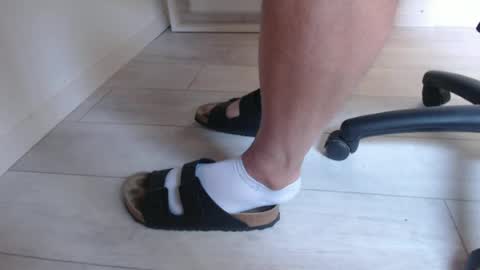 Snapshot of germansolebro chatting on July 13, 2026, 7:33 am GermanSoleBro online show from July 13, 2026, 7:33 am