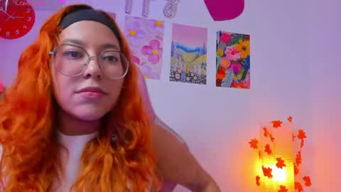 gigimooon online show from May 3, 2026, 8:48 pm