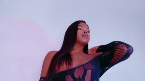 gisela_valencia online show from June 11, 2026, 5:49 am
