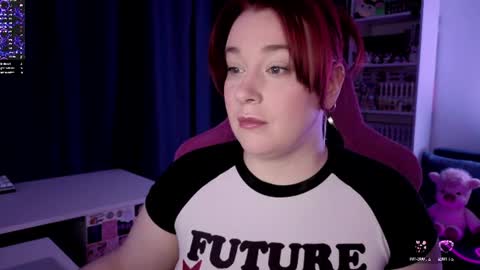 AlexaMillis online show from July 26, 2026, 9:21 pm