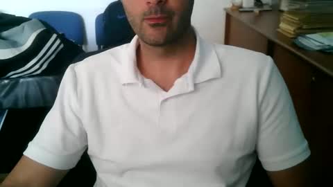 Snapshot of giuseppevai1 chatting on June 4, 2026, 10:21 am giuseppevai1 online show from June 4, 2026, 10:21 am