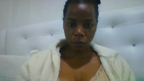 gladie46 online show from July 15, 2026, 5:12 am