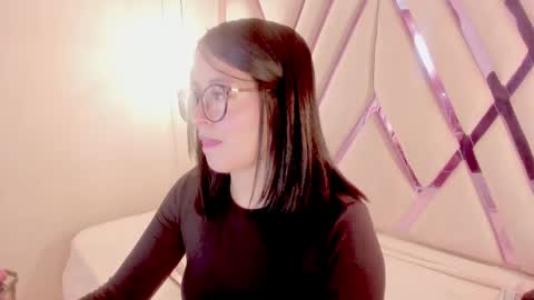 M A R T I N A  online show from May 21, 2026, 12:45 pm