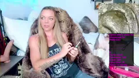 Snapshot of goddess_of_mars chatting on August 4, 2026, 2:30 pm Patricia Mars Goddess of Mars twitter thegoddessmindy online show from August 4, 2026, 2:30 pm
