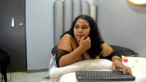 GoldenKiss  online show from June 13, 2026, 8:34 am