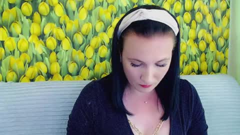 goldmoonn online show from July 5, 2026, 2:02 pm