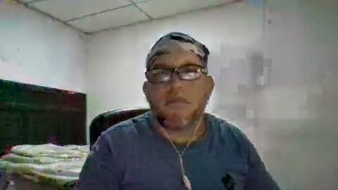 Snapshot of golons17 chatting on July 29, 2026, 4:54 am golons17 online show from July 29, 2026, 4:54 am