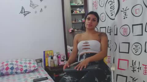 Snapshot of golositha26 chatting on February 11, 2025, 6:51 am Valentina online show from February 11, 2025, 6:51 am