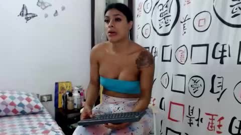 Snapshot of golositha26 chatting on February 12, 2025, 2:14 am Valentina online show from February 12, 2025, 2:14 am