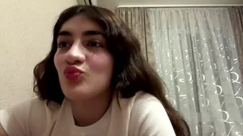 Rira online show from August 6, 2026, 8:33 pm