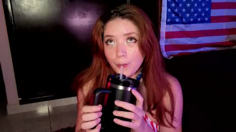Snapshot of greeneyes_diamond chatting on July 5, 2026, 1:45 am greeneyes_diamond online show from July 5, 2026, 1:45 am