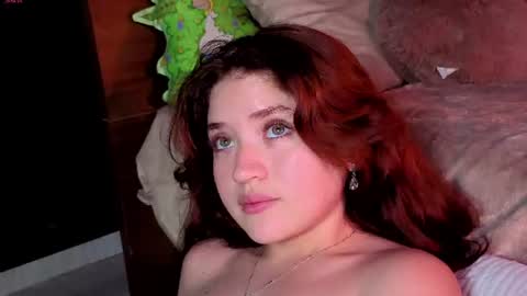 Snapshot of greeneyes_diamond chatting on August 3, 2026, 10:02 pm greeneyes_diamond online show from August 3, 2026, 10:02 pm