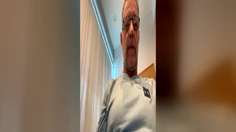 Snapshot of grn_stud chatting on June 22, 2026, 6:16 pm Hard Cock. I cum fast wife might catch me online show from June 22, 2026, 6:16 pm