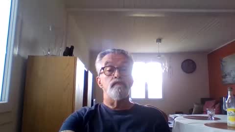 Grybear online show from May 5, 2026, 10:56 am