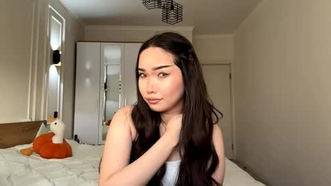 Alana online show from May 17, 2026, 1:07 pm